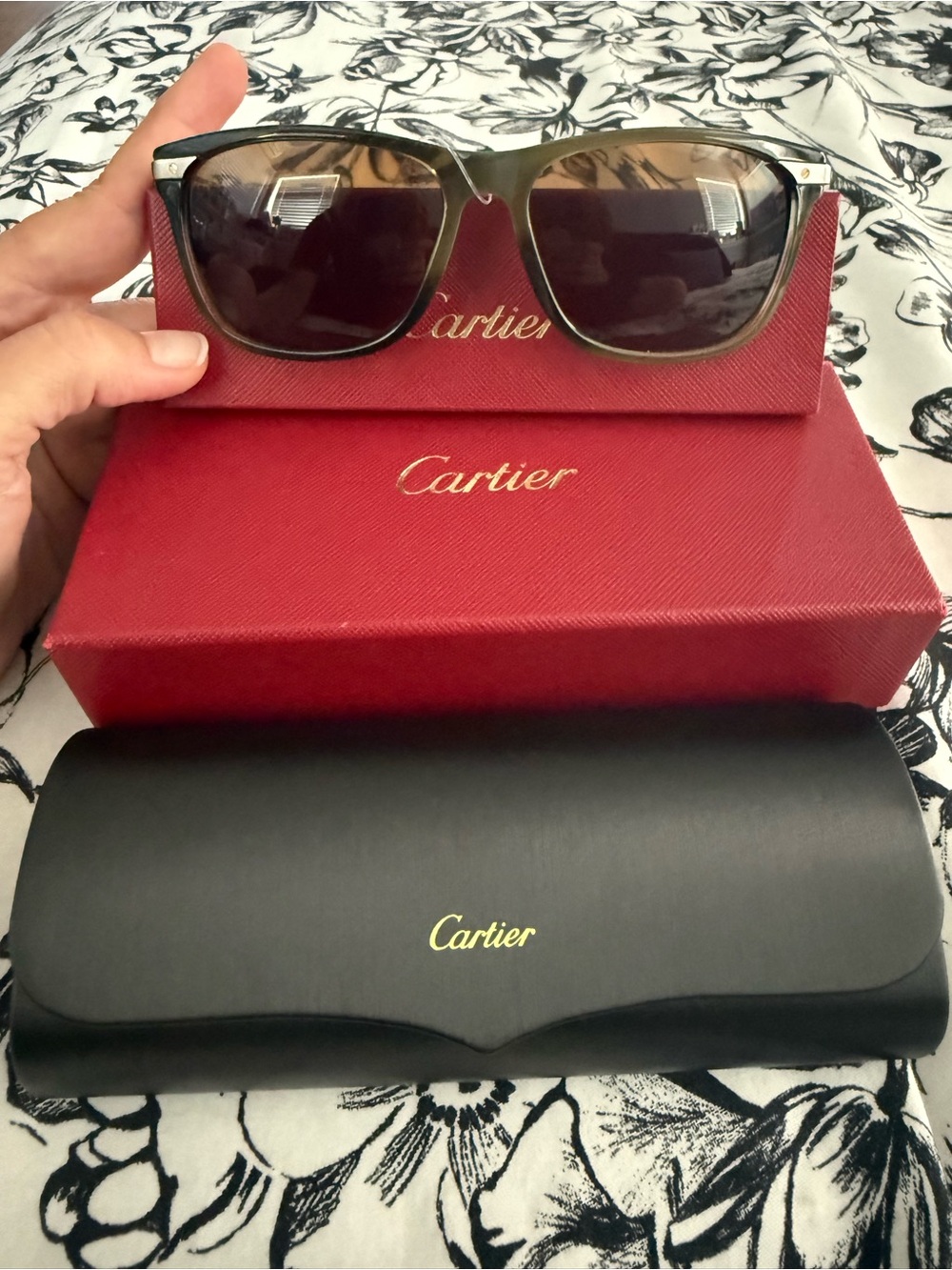 Cartier Men's Green and Black Sunglasses with Dark Lenses